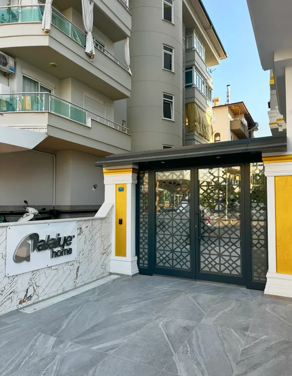 Просторная квартира в 10 минутах от пляжа Клеопатра