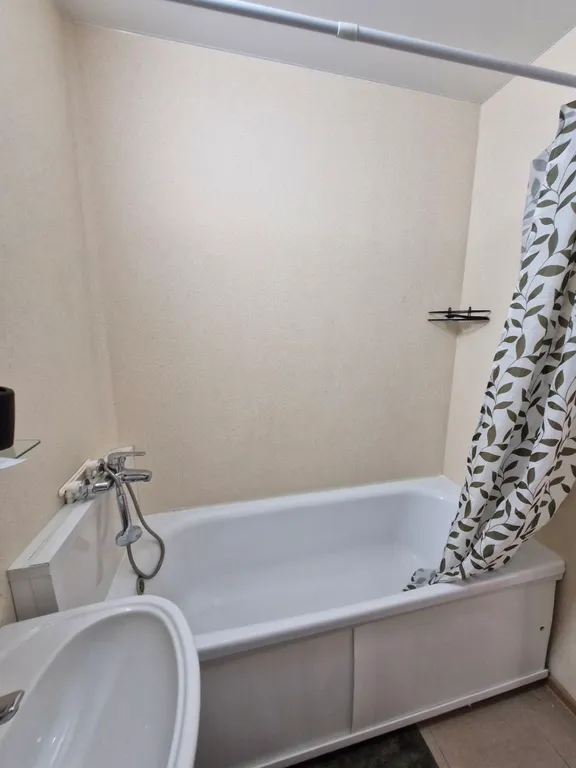 Светлая квартира по трассе М-4, рядом с Областной больницей и роддомом