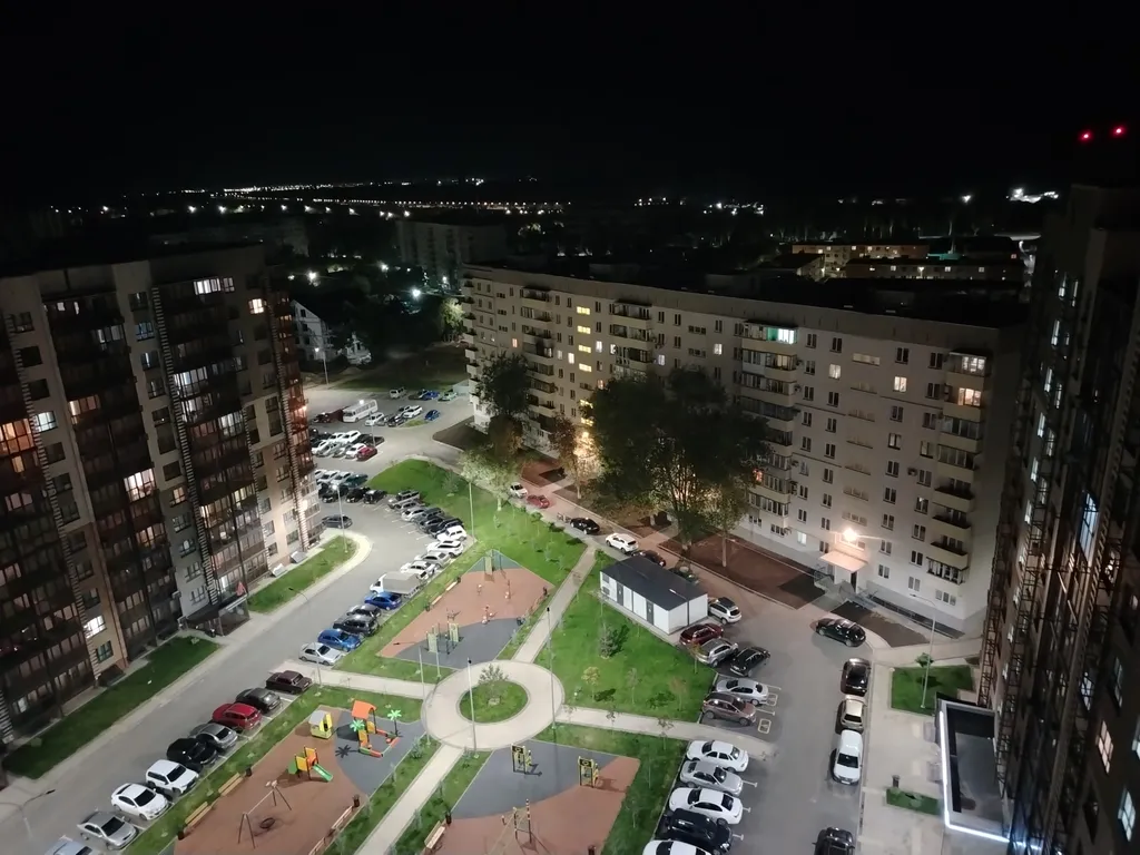 Квартира Новый дом, вода/лифт, ЖК Ленинградский, 8 спальных мест — аренда посуточно в Мариуполь