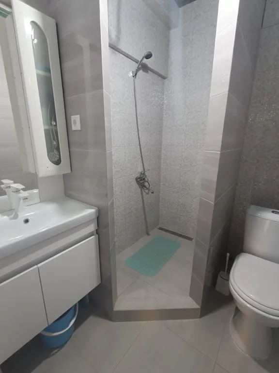 Коттедж Уютный дом в пригороде — Красный