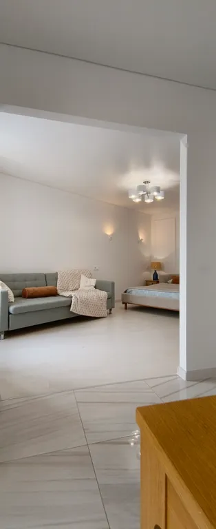 Апартаменты у Мирожского монастыря