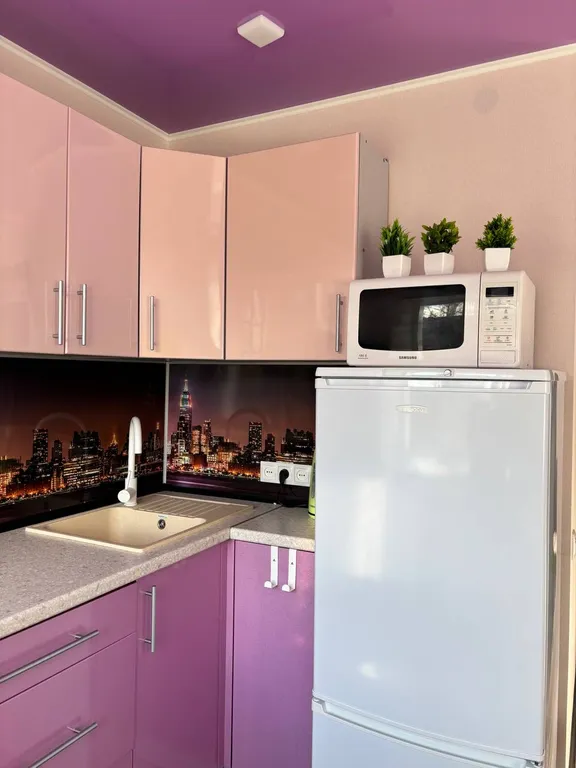 Стильная квартира-студия с теплым полом — аренда посуточно в Губаха