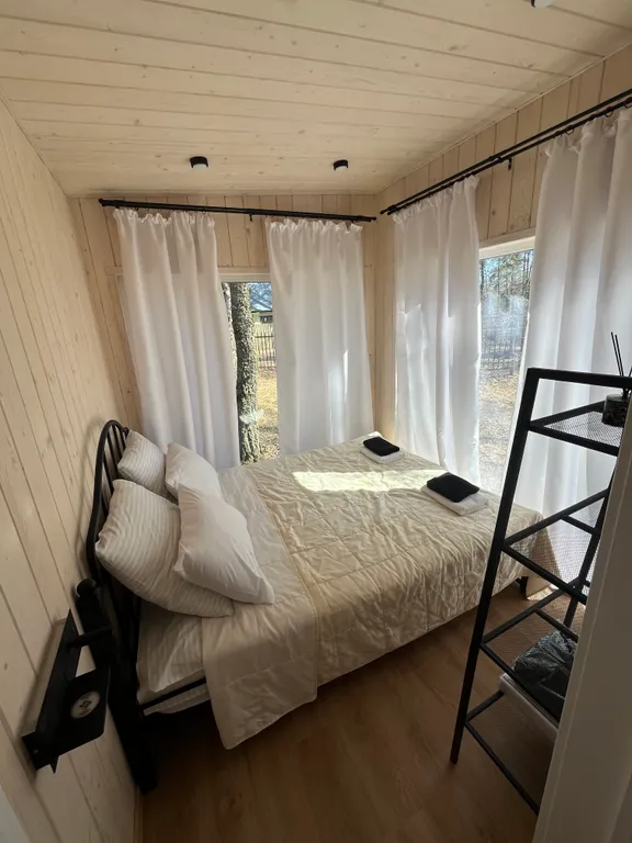 Домик с баней, солярием и джакузи