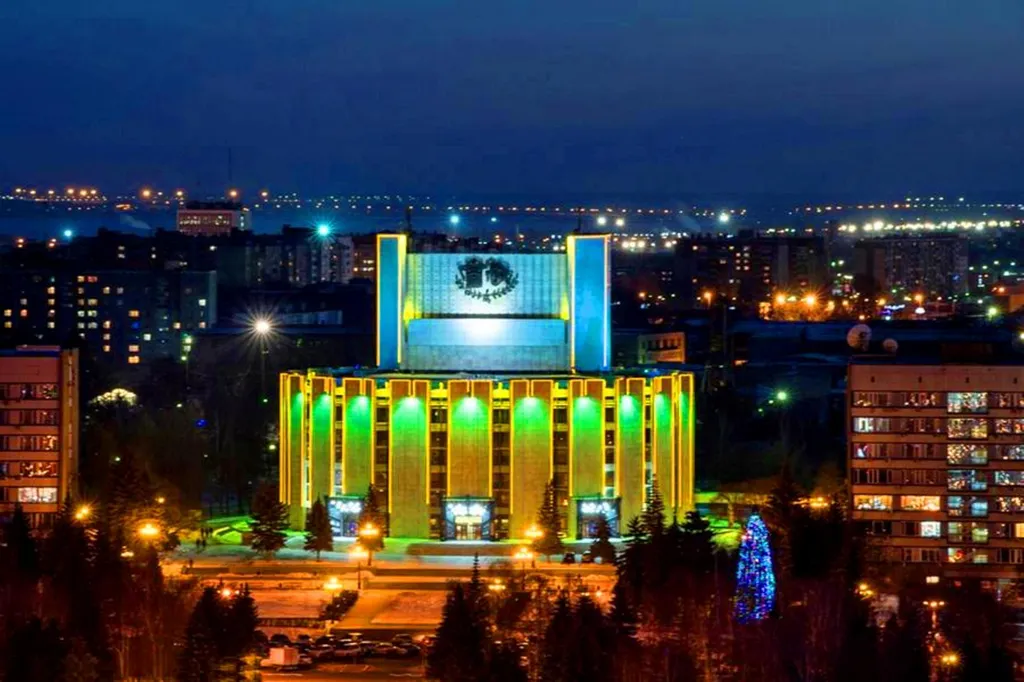 Эксклюзивные евро-апартаменты с сауной на площади Революции