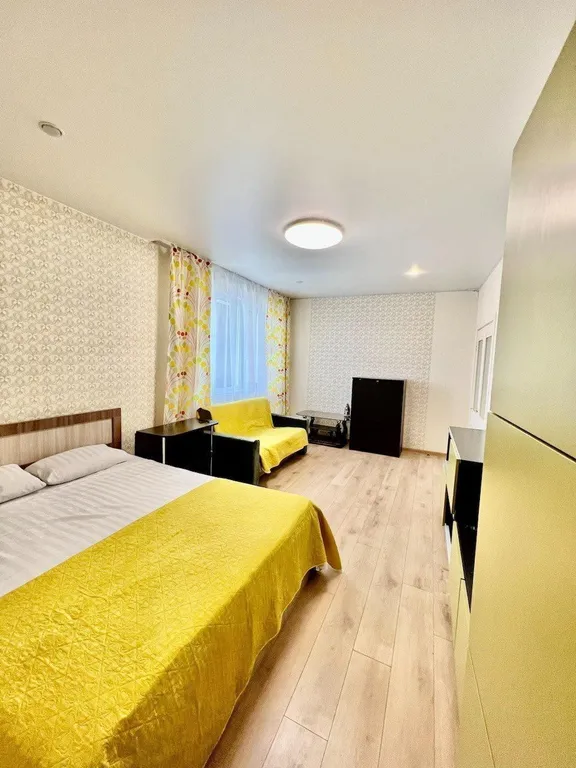 Просторная трехкомнатная квартира в центре города