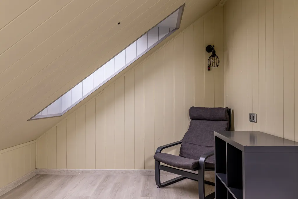 Двухуровневая квартира-студия с отдельной спальней