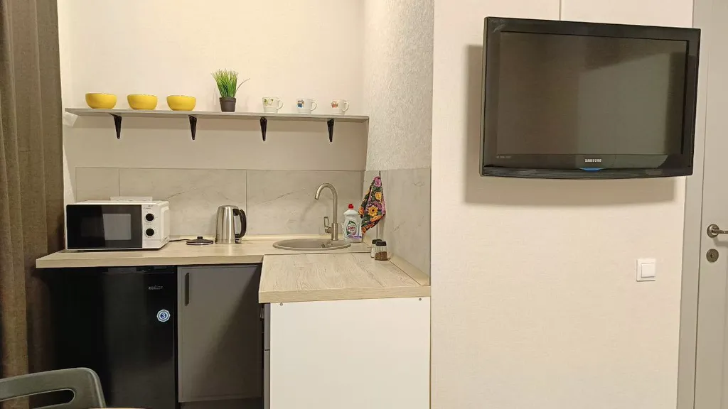 Современная, новая студия возле Краевой больницы