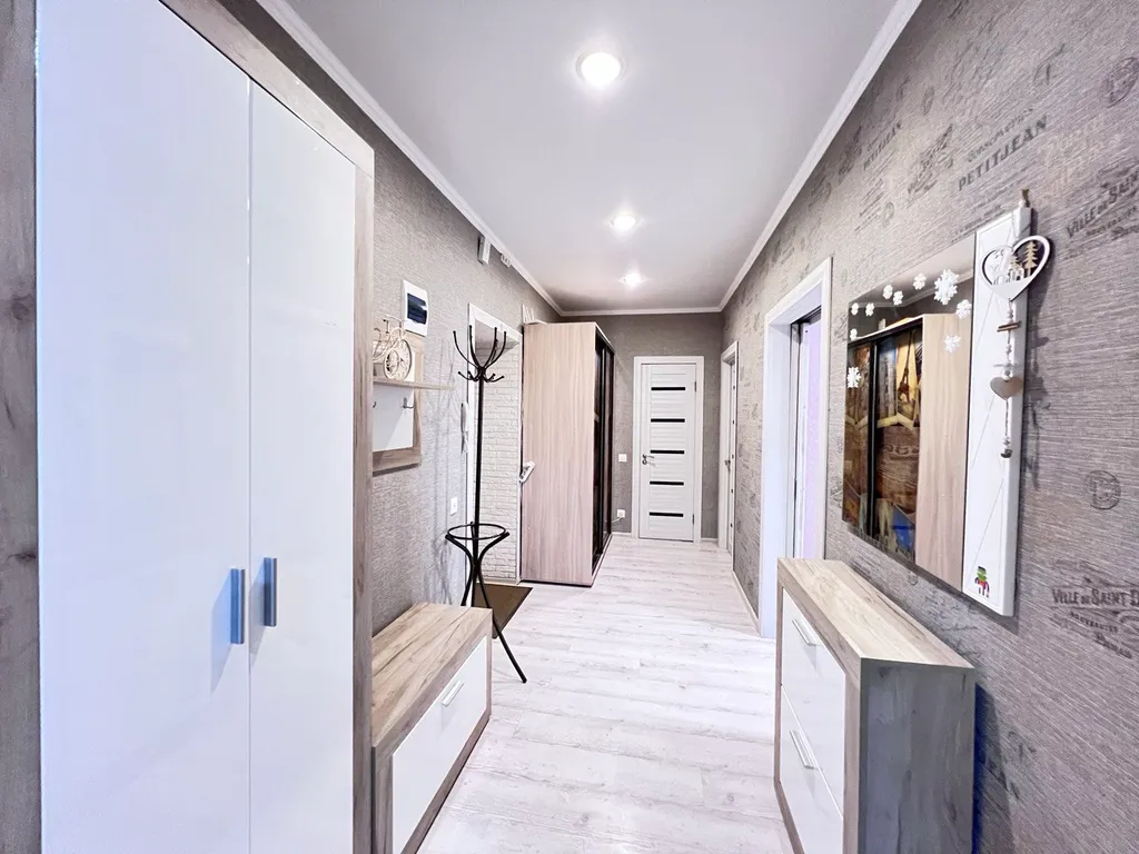 Двухкомнатная ЦЕНТР новый дом