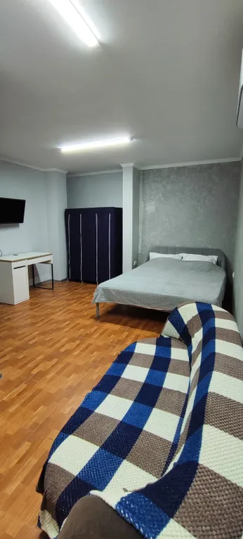 Двухэтажный дом с двориком и мангалом