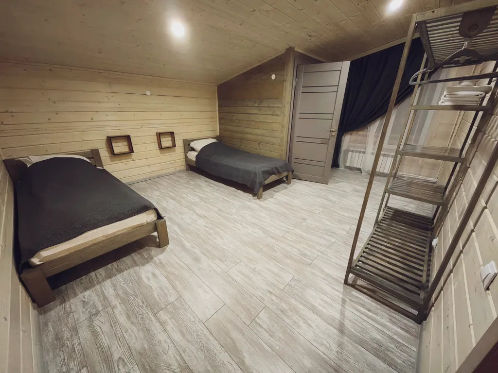 Дом с теплым бассейном