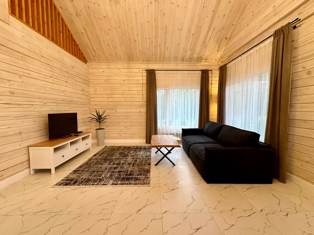 Уютный дом в сосновом бору