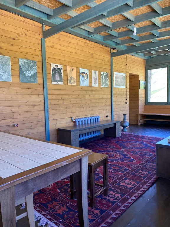 Коттедж Дом с верандой и видом на прекрасную долину - Новая веранда — Махачкала