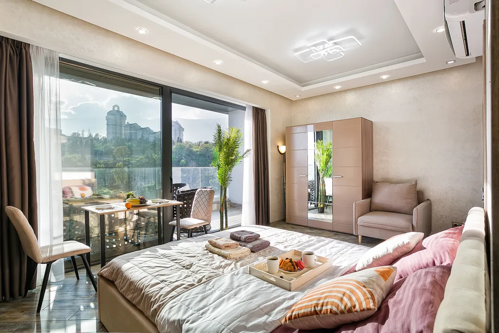 Квартира Студия терраса вид на горы и частично на море в приморском парке — аренда посуточно в Ялта