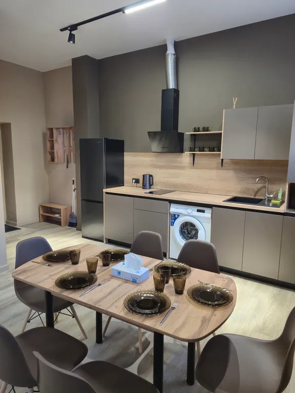 Просторные апартаменты в центре ливадии