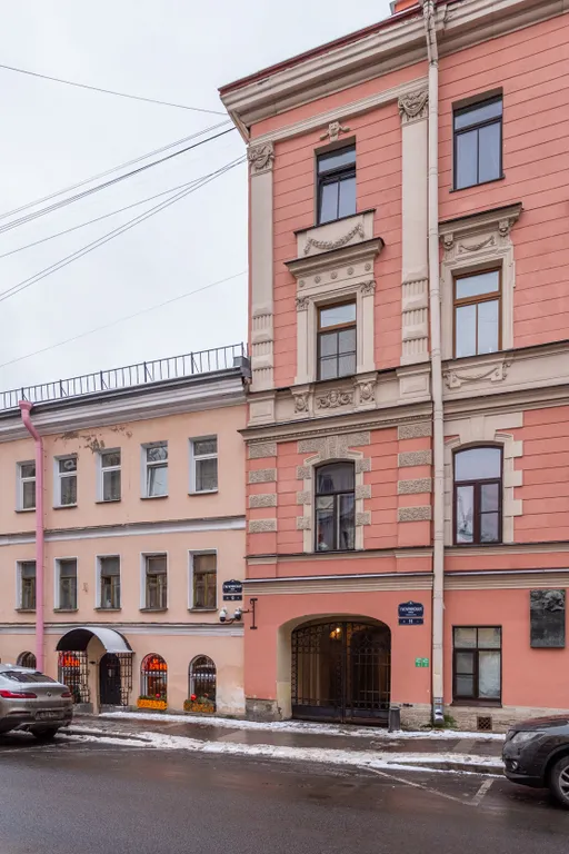 Великолепная квартира на Гагаринской улице рядом с Летним Садом