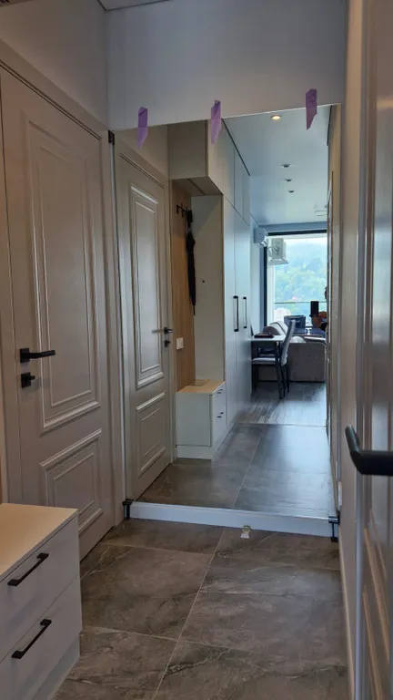 Апартамент с панорамными окнами с видом на море, горы и лес в Хосте