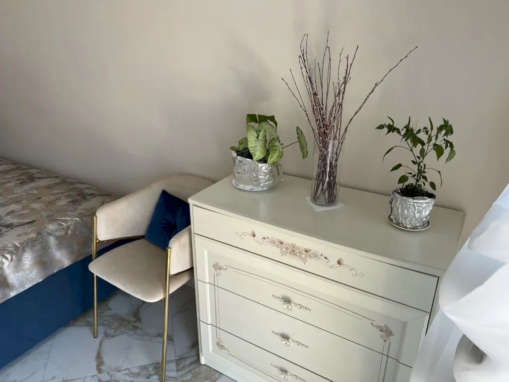 Квартира с балконом и видом на открытое море, Толстый мыс