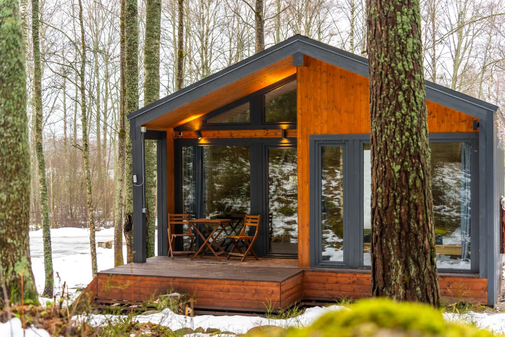 Домик с видом на лес