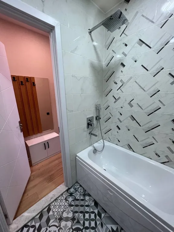 Студия с новым ремонтом в Dar Tower