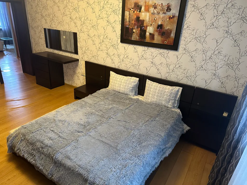 Шикарная квартира класса комфорт в самом центре! Горячая вода есть! — аренда посуточно в Белгород