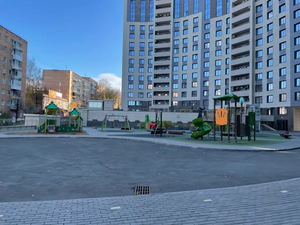 Бизнес-студия с видом на набережную