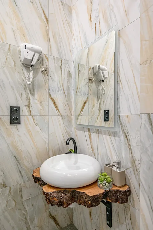 Уютная 2-комнатная квартира в ЖК Изумрудный Бор с собственной террасой