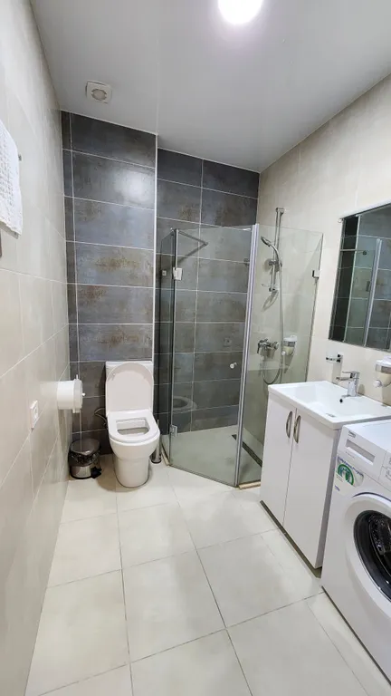 Апартамент с бассейном и видом на море