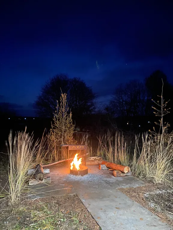 Амбаркаса iva - дом с ванной у окна