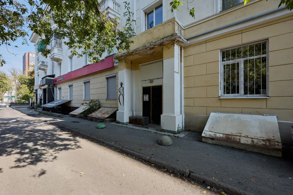 12-местный апартамент в ретро стиле с кинотеатром и Sony PS4