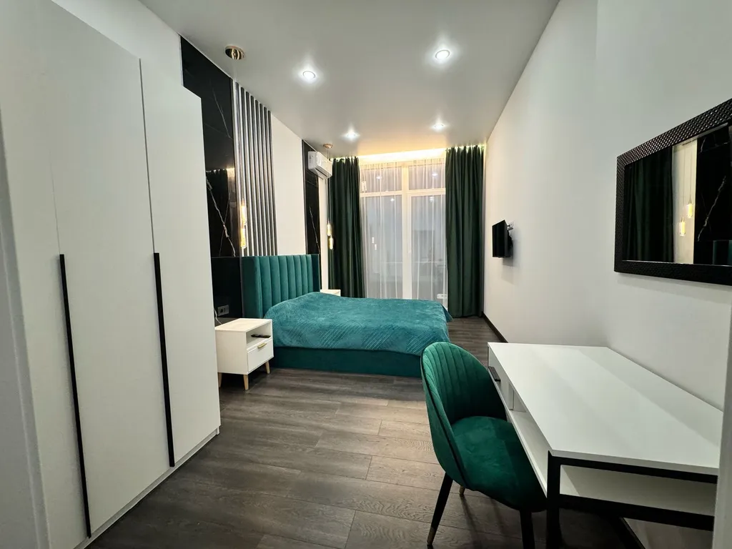 Дом с баней и теплым бассейном