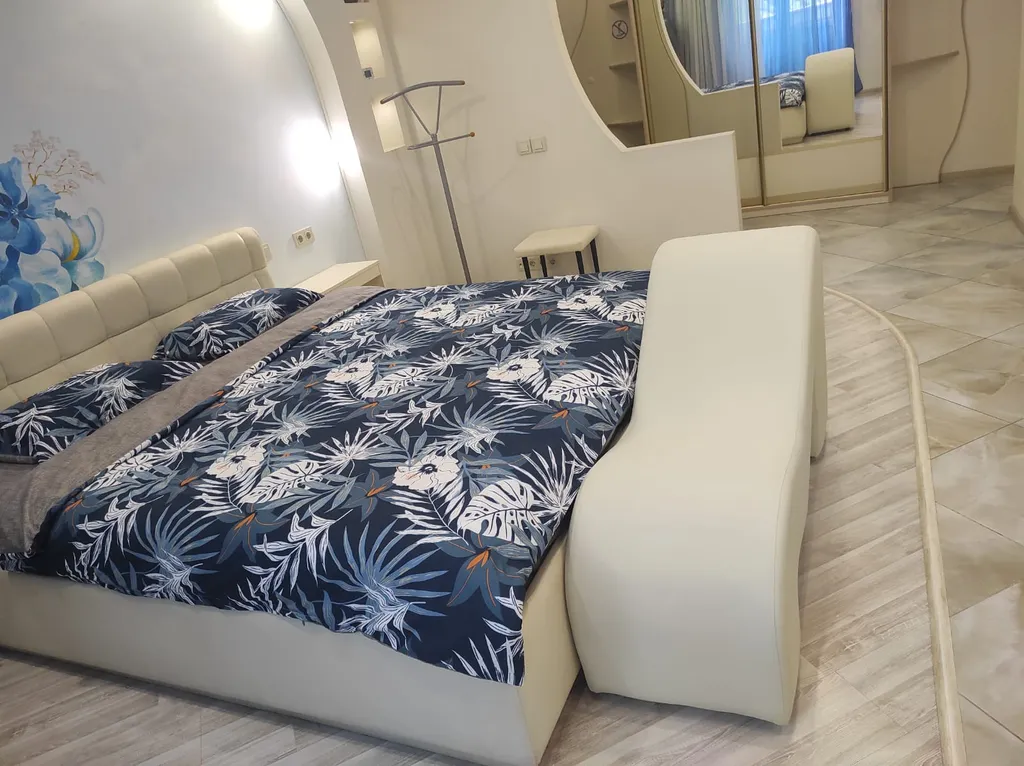 Квартира Квартира Vip студия с большой джакузи, роскошной кроватью king size, креслом тантра — Минск