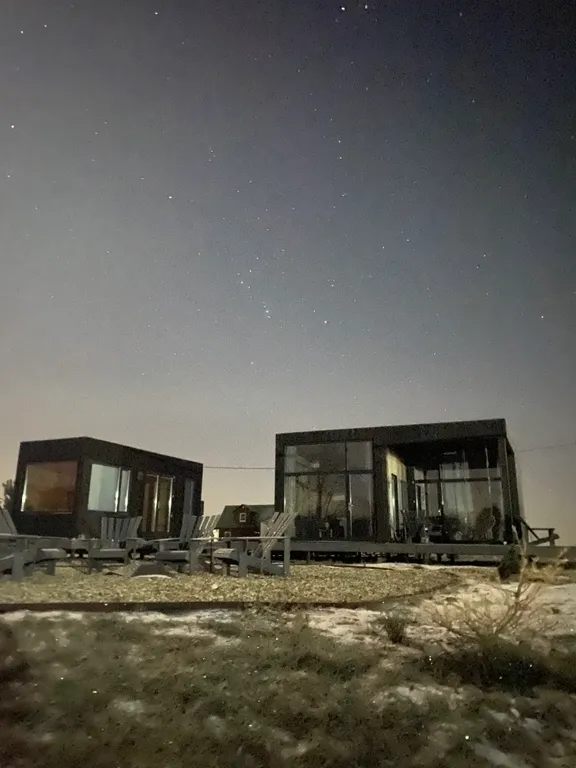 Мини дом с панорамными окнами