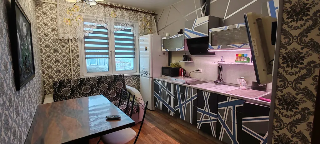 Квартира возле ТЦ Аура