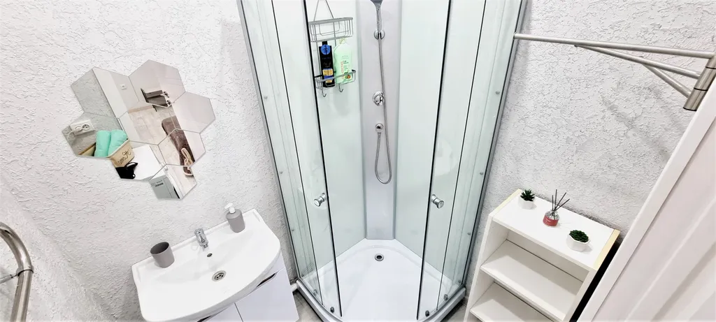 Апартамент рядом с ТРЦ Остров