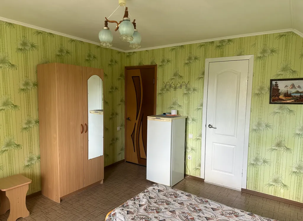 Квартира Двухместный номер 1 в частном доме Лужайка — Лазаревское