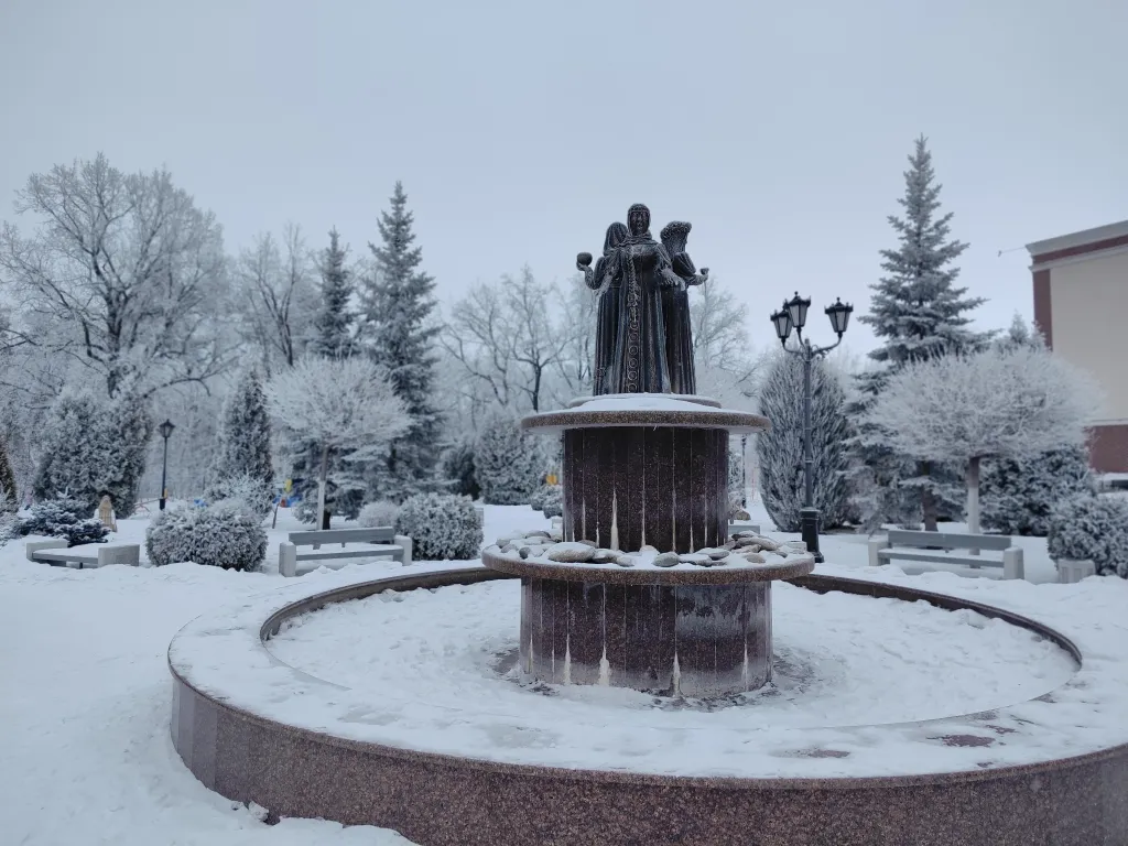 Квартира с камином у леса