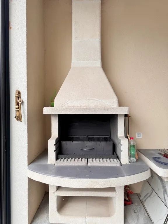 Дом с бассейном и террасой в 12 минутах от моря - House of hedonist