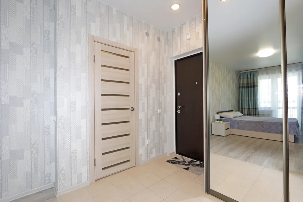 Квартира на микрохирургии глаза