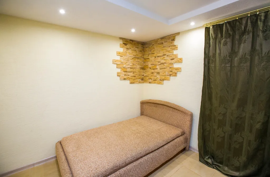 Квартира в центре города,  в пешей доступности жд вокзал,  жд колледж,