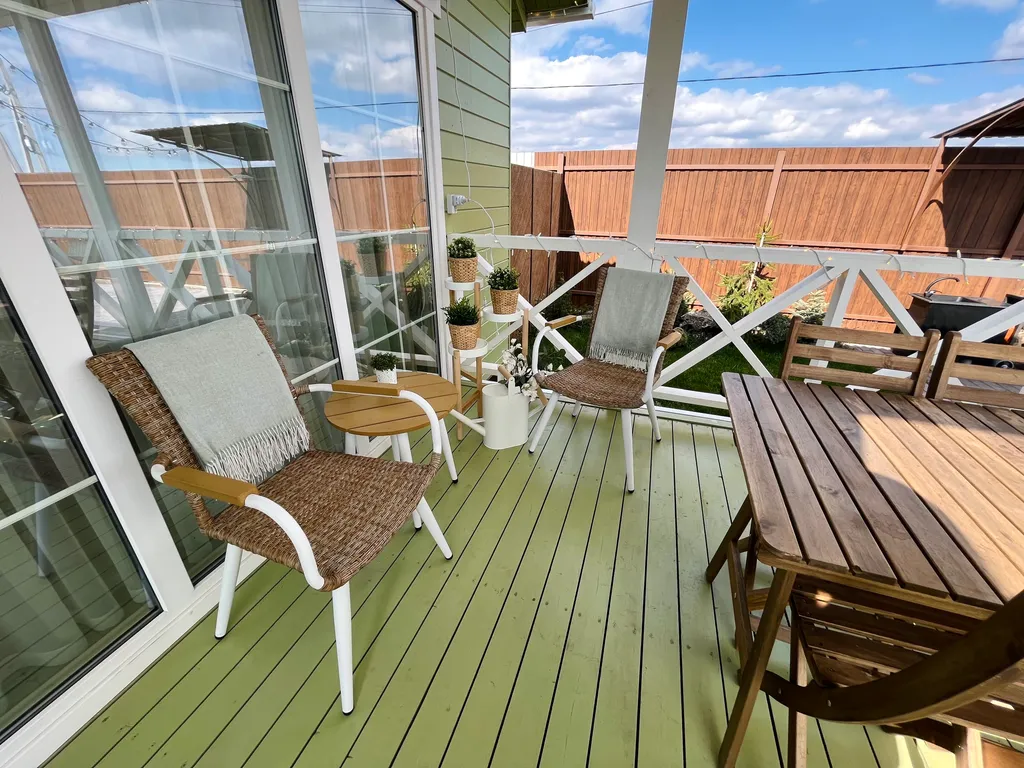 Чистый светлый коттедж с теплым бассейном и баней на дровах