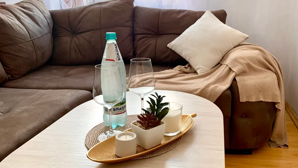 Quiet and tidy old city flat