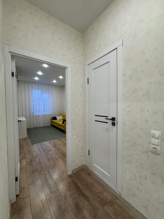 Светлая двухкомнатная квартира в отличном районе