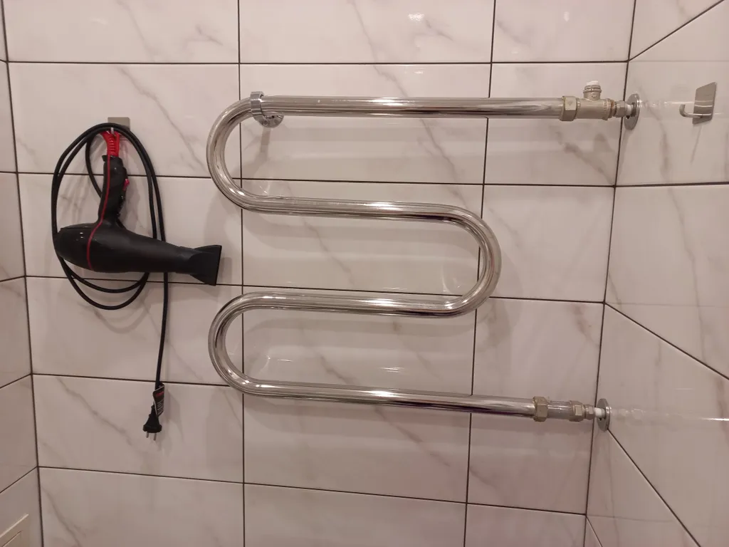 Любимый уголок у глобуса