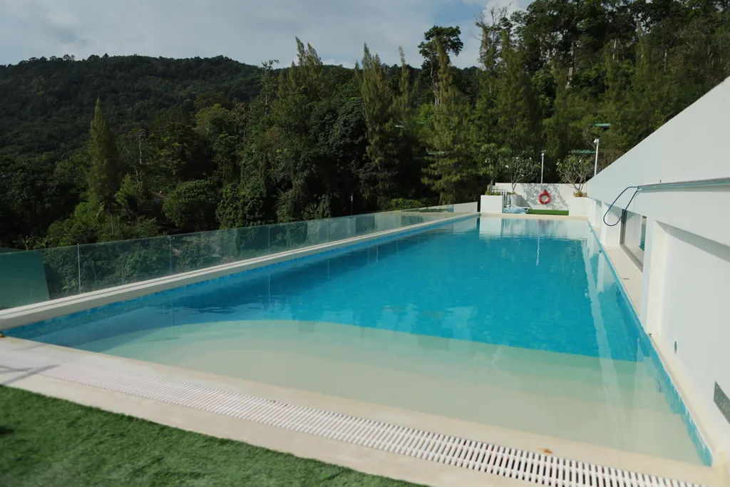 Уютная квартира у моря с бассейном, рядом пляж Камала