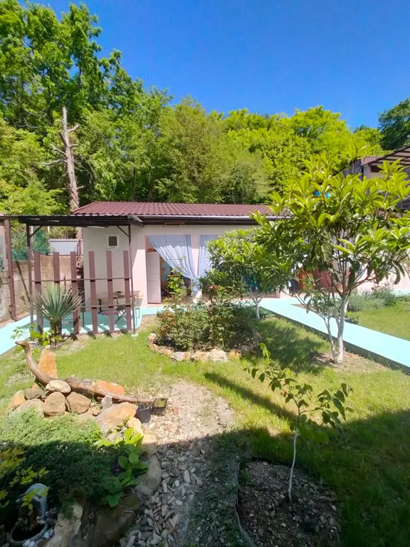 Квартира Четырёхместный номер с видом на горы — аренда посуточно в Лермонтово