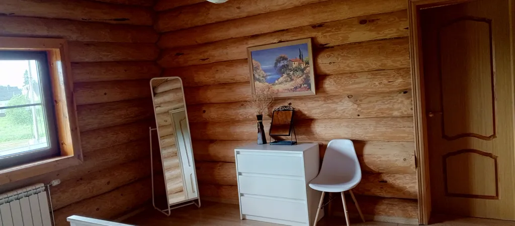 Уютный, бревенчатый дом