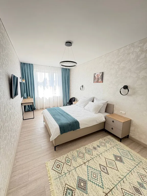 Уютная квартира рядом с набережной и историческим центром города.