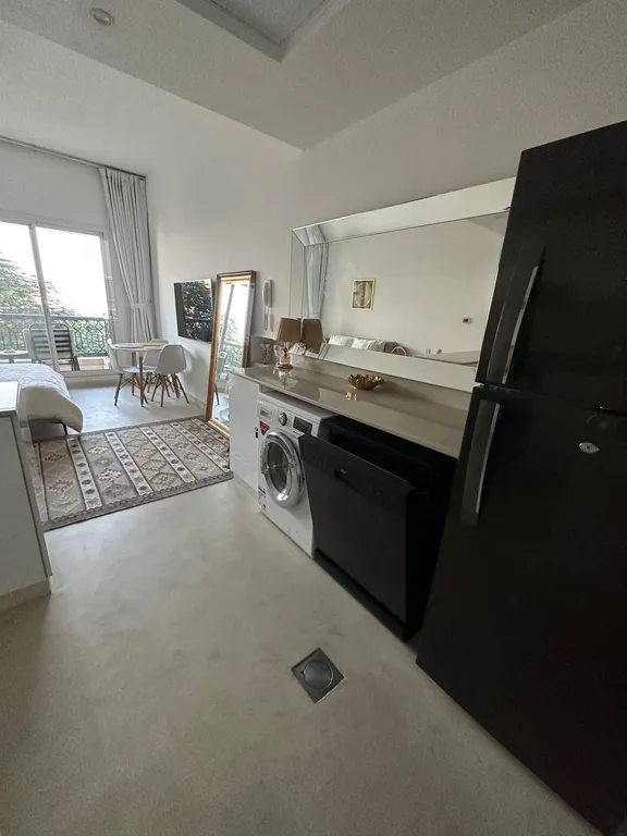 Студия с частным пляжем и видом на море на острове Марджан