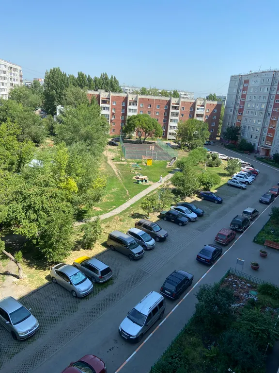 3-комнатная 8-миместная квартира в центре левобережья