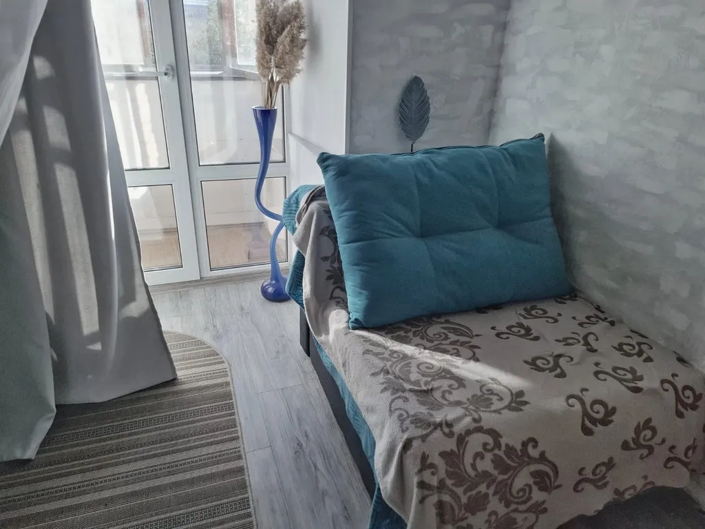 Квартира Две раздельные комнаты и балкон — Омск